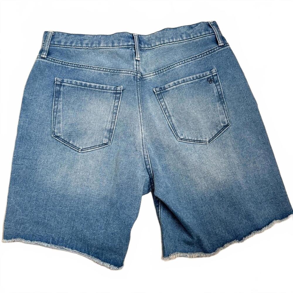 Jessica Simpson Relaxed High Waisted Distressed Frayed Button Fly Shorts Size 30 - Picture 2 of 6